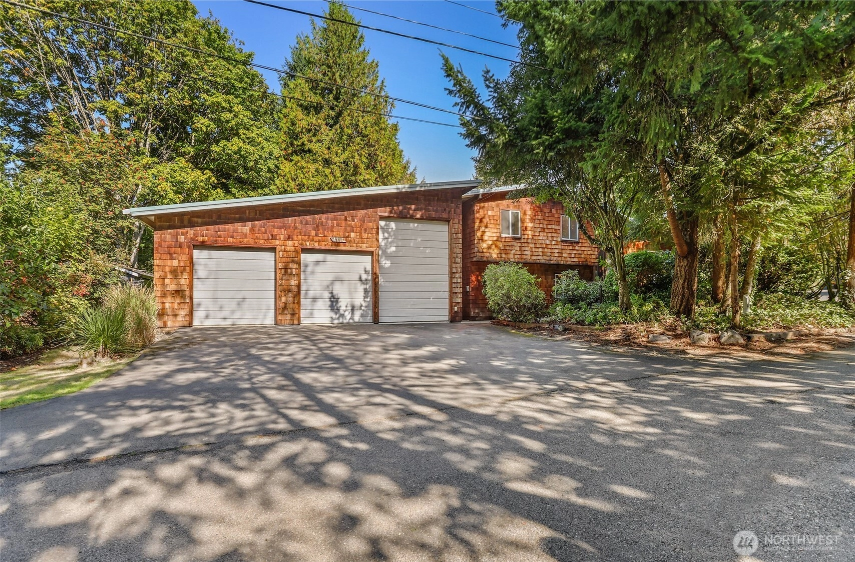 4753 90th Ave SE Mercer Island WA 98040