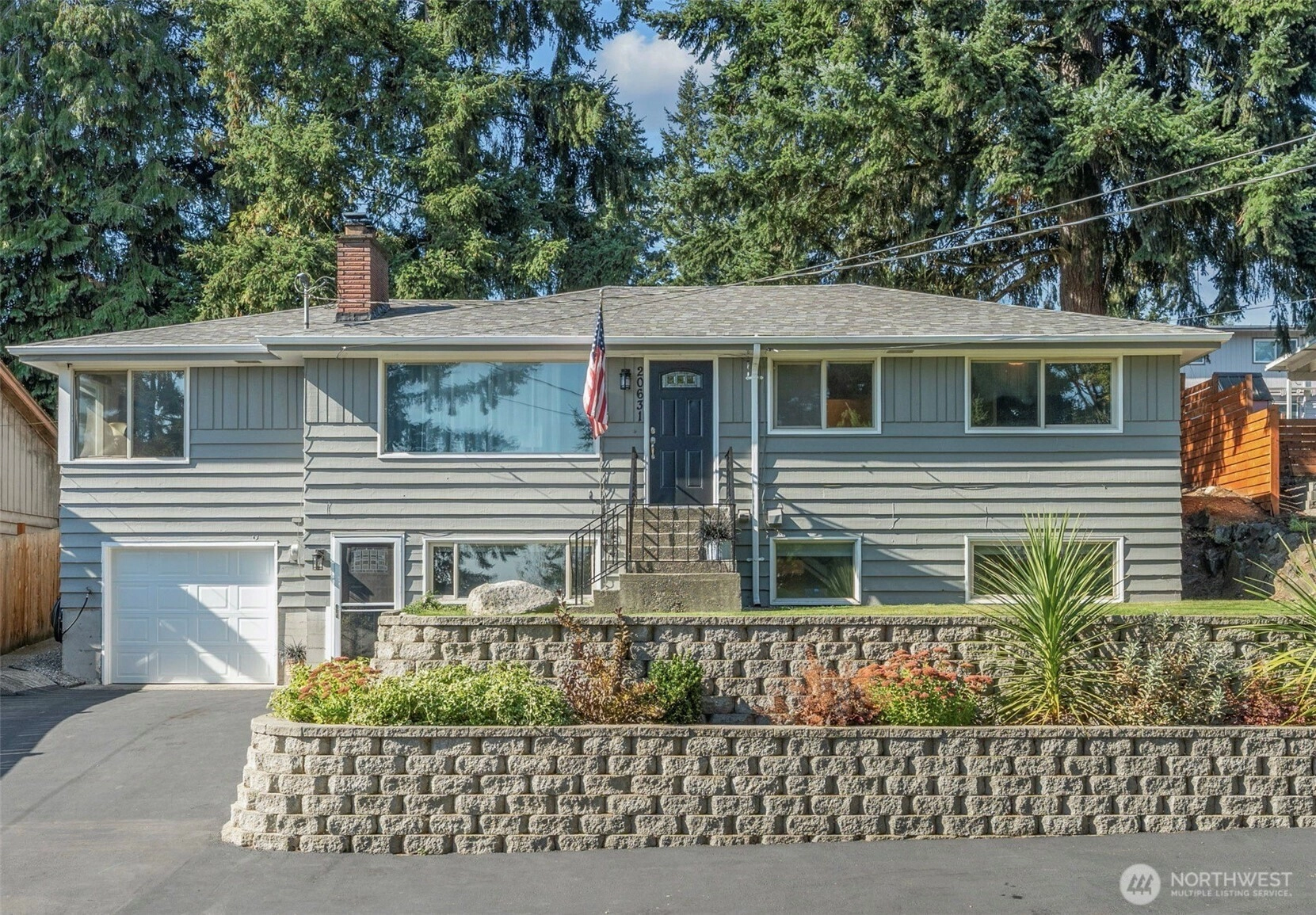 20631 10th Ave S Unit  Des Moines WA 98198