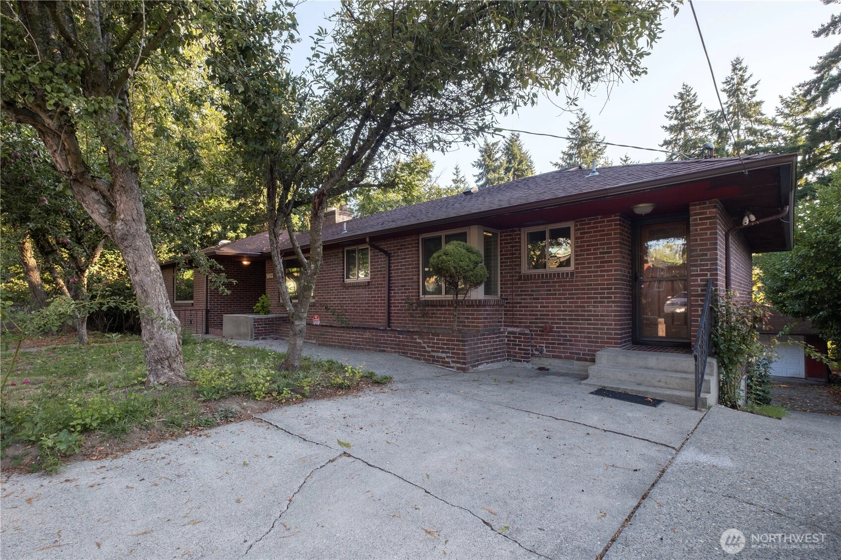 15234 29th Ave S SeaTac WA 98188