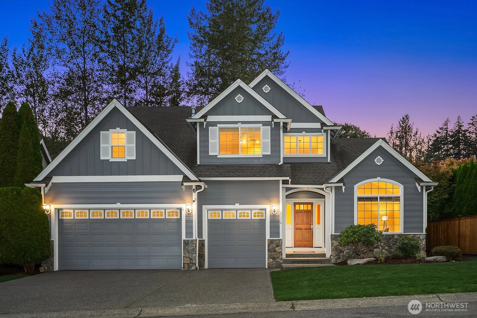 2258 250th Pl SE Unit  Sammamish WA 98075