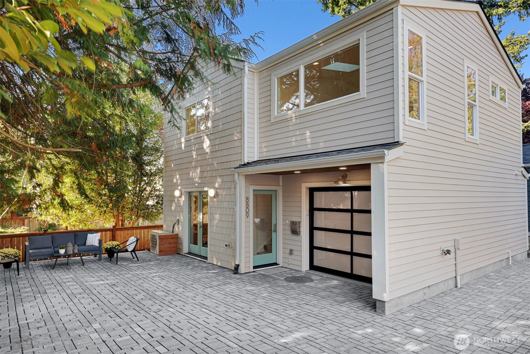 8809 12th Ave NE Seattle WA 98115