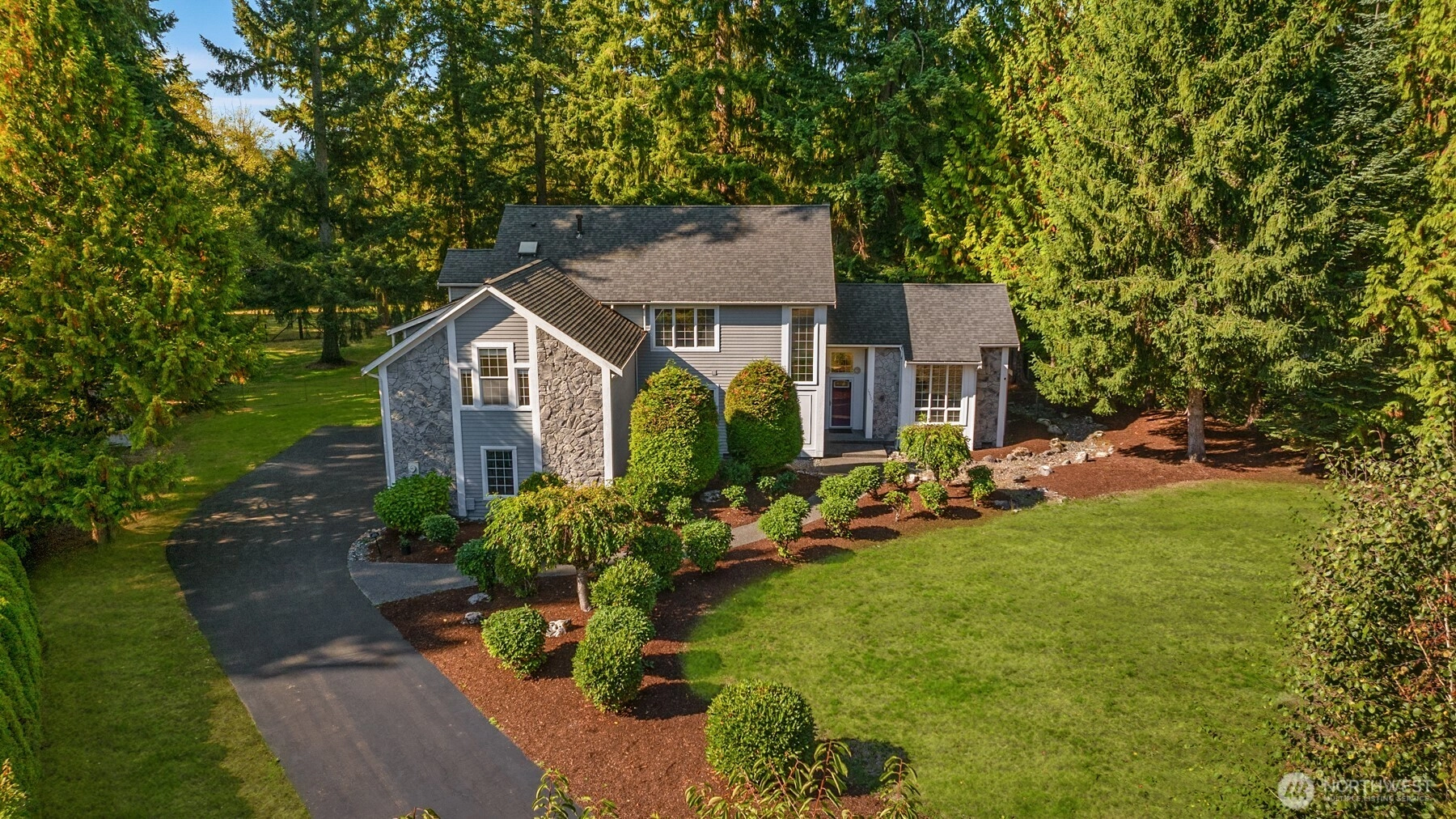 15507 216th Ave NE Woodinville WA 98077