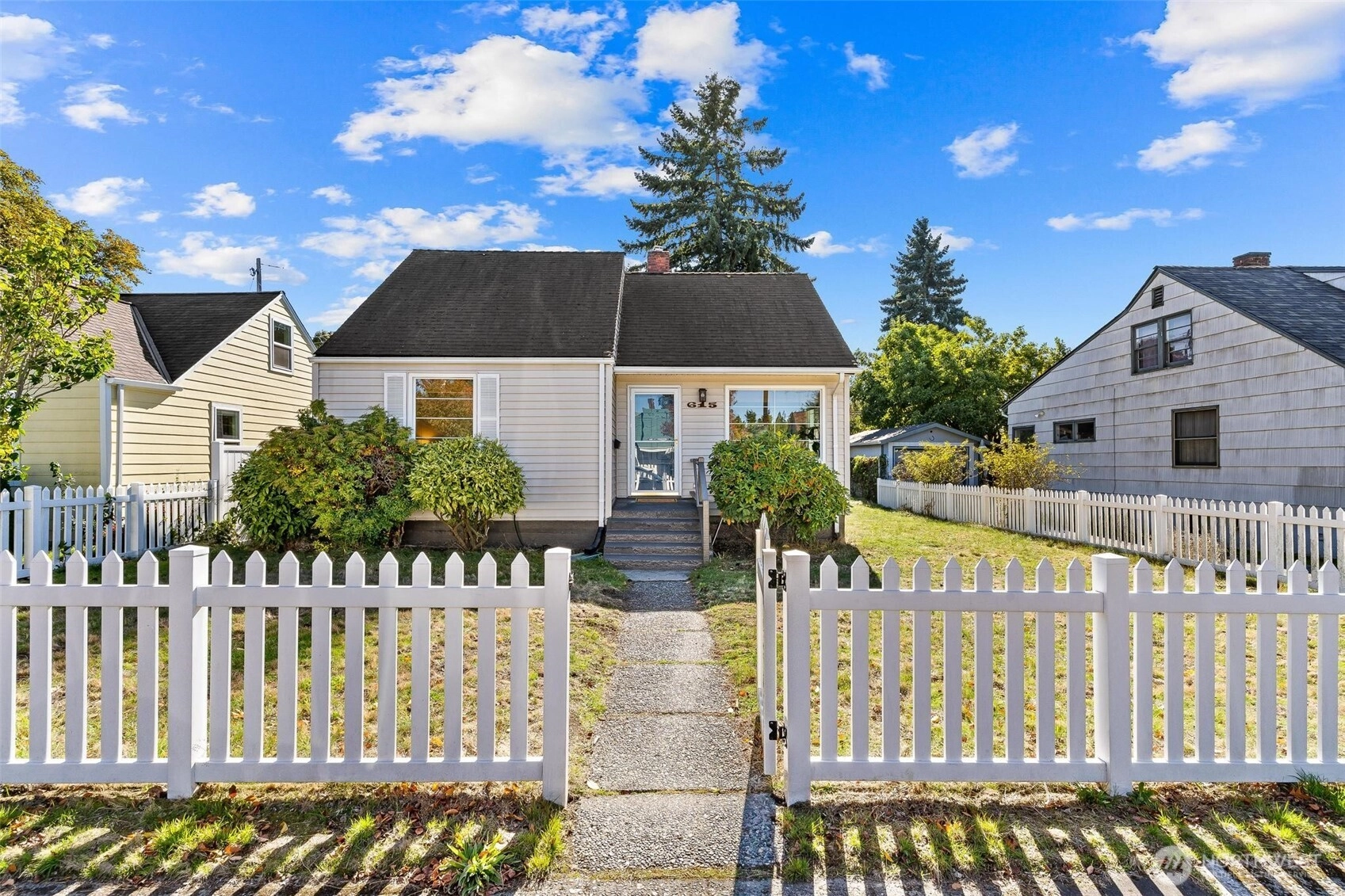 615 NW 48th St Unit  Seattle WA 98107
