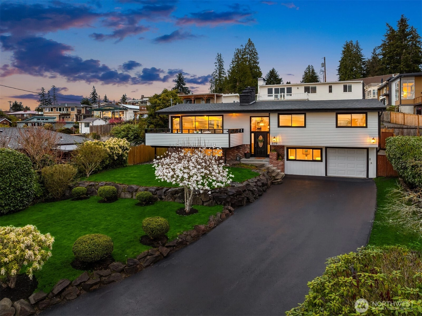 619 8th Ave S Unit  Edmonds WA 98020