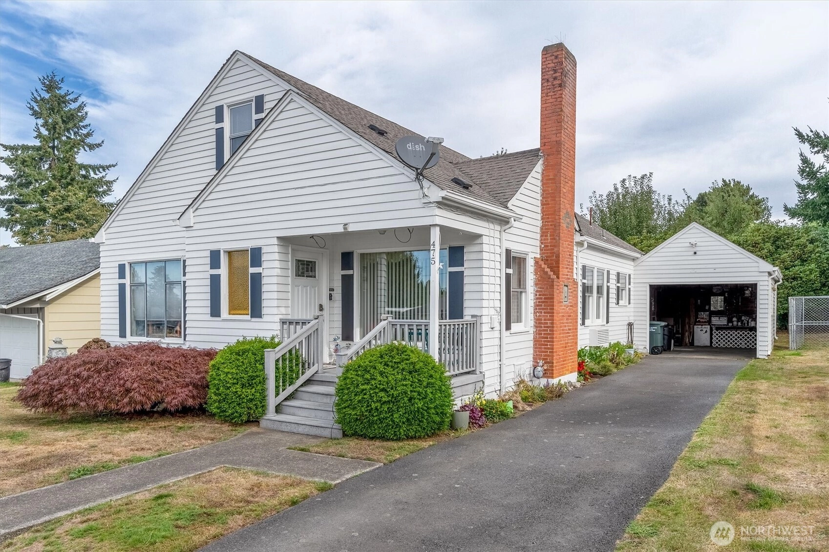 475 S 2nd St Cathlamet WA 98612