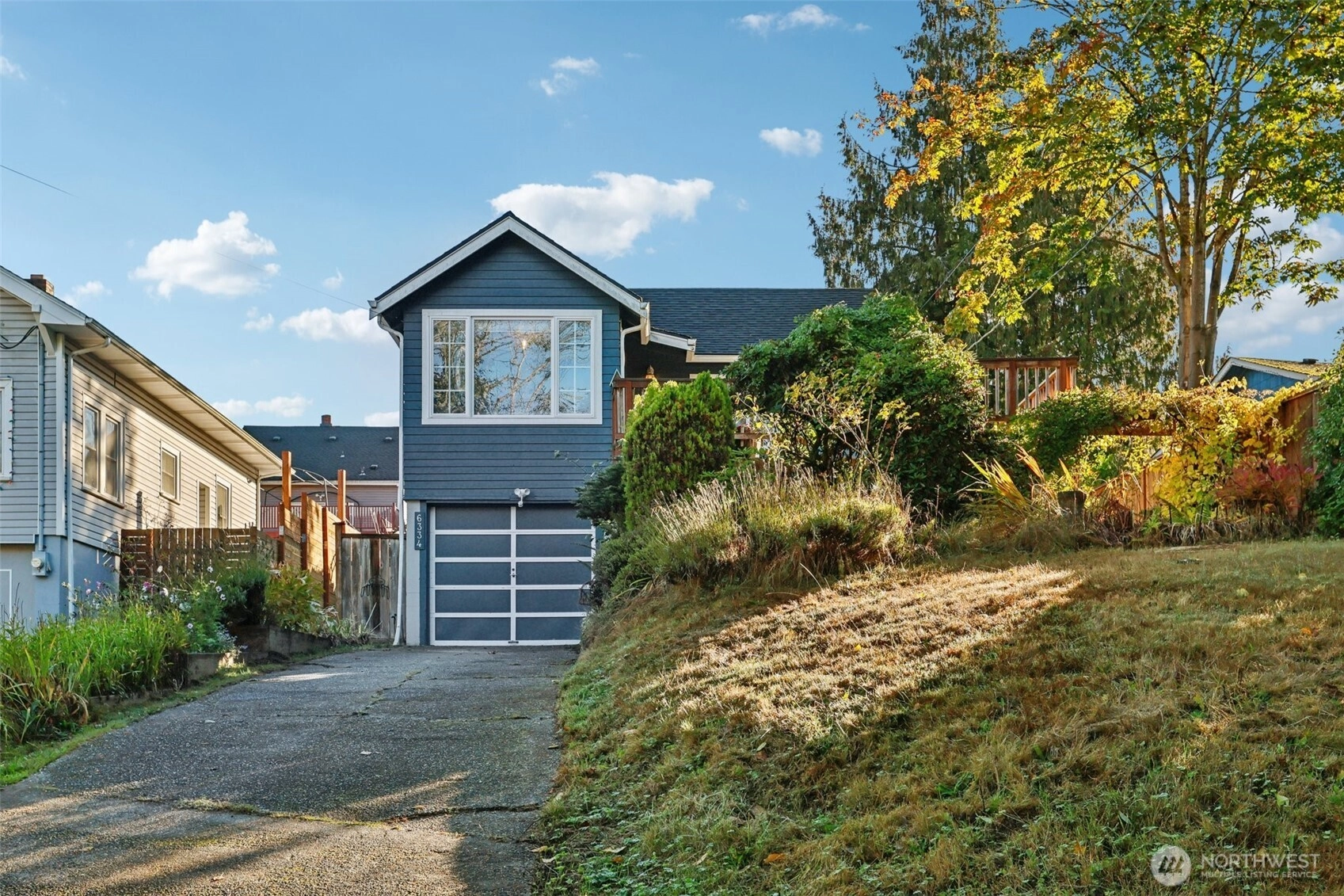 6334 24th Ave SW Seattle WA 98106