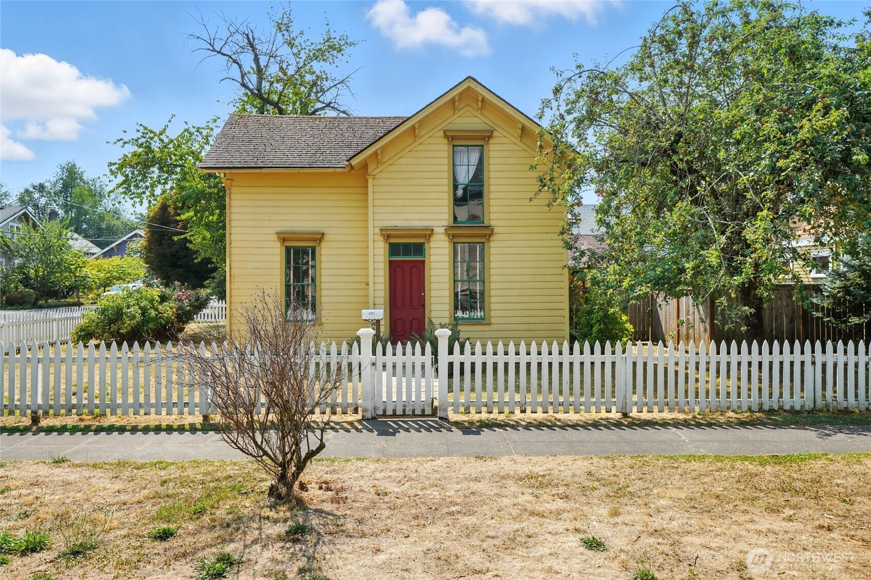 4272 SE Washington St Unit  Portland OR 97215