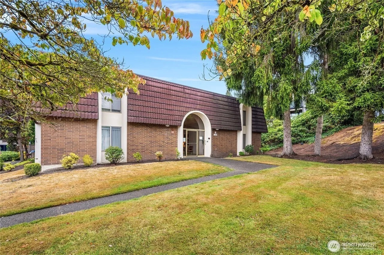 11206 NE 68th St Unit 223 Kirkland WA 98033