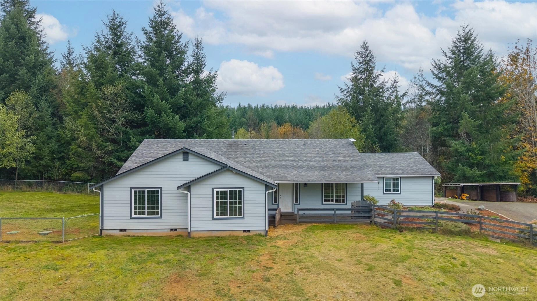 61 Packard Ln Elma WA 98541