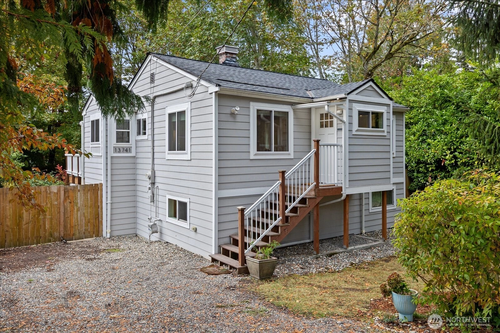 13741 37th Ave NE Unit  Seattle WA 98125