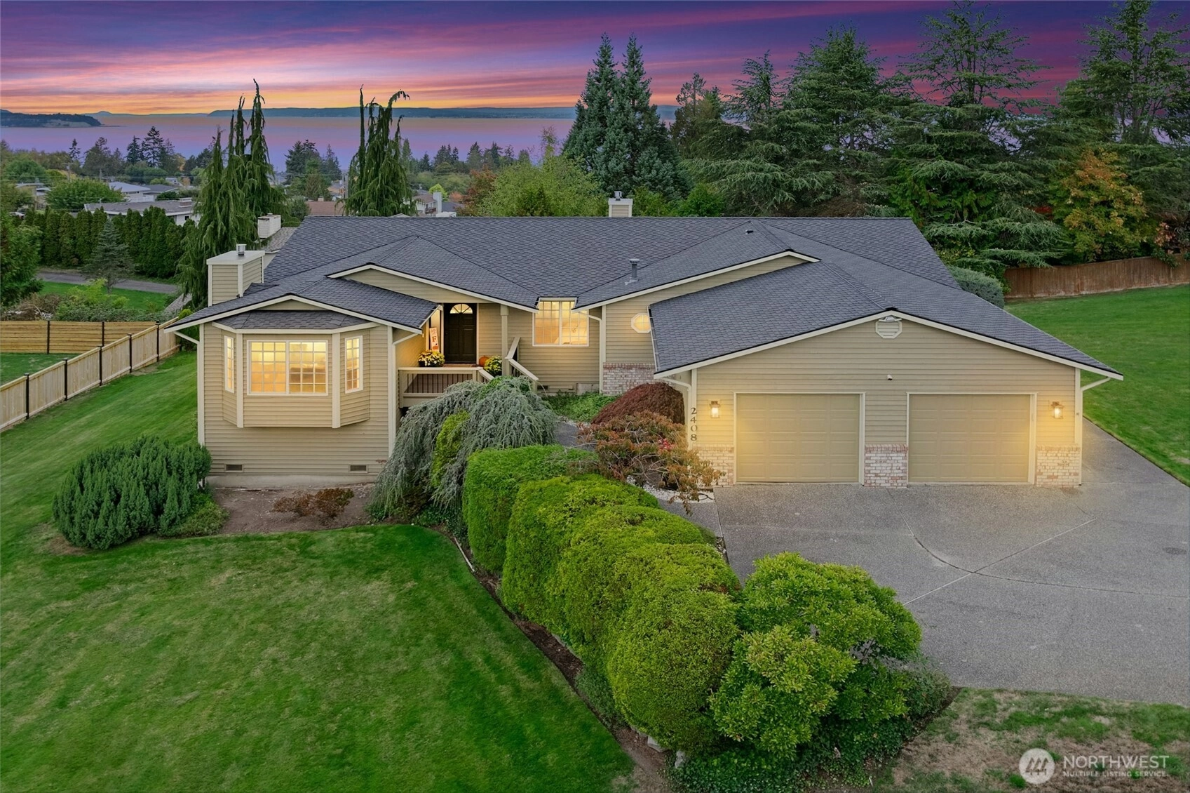 2408 Viewcrest Ave Unit  Everett WA 98203