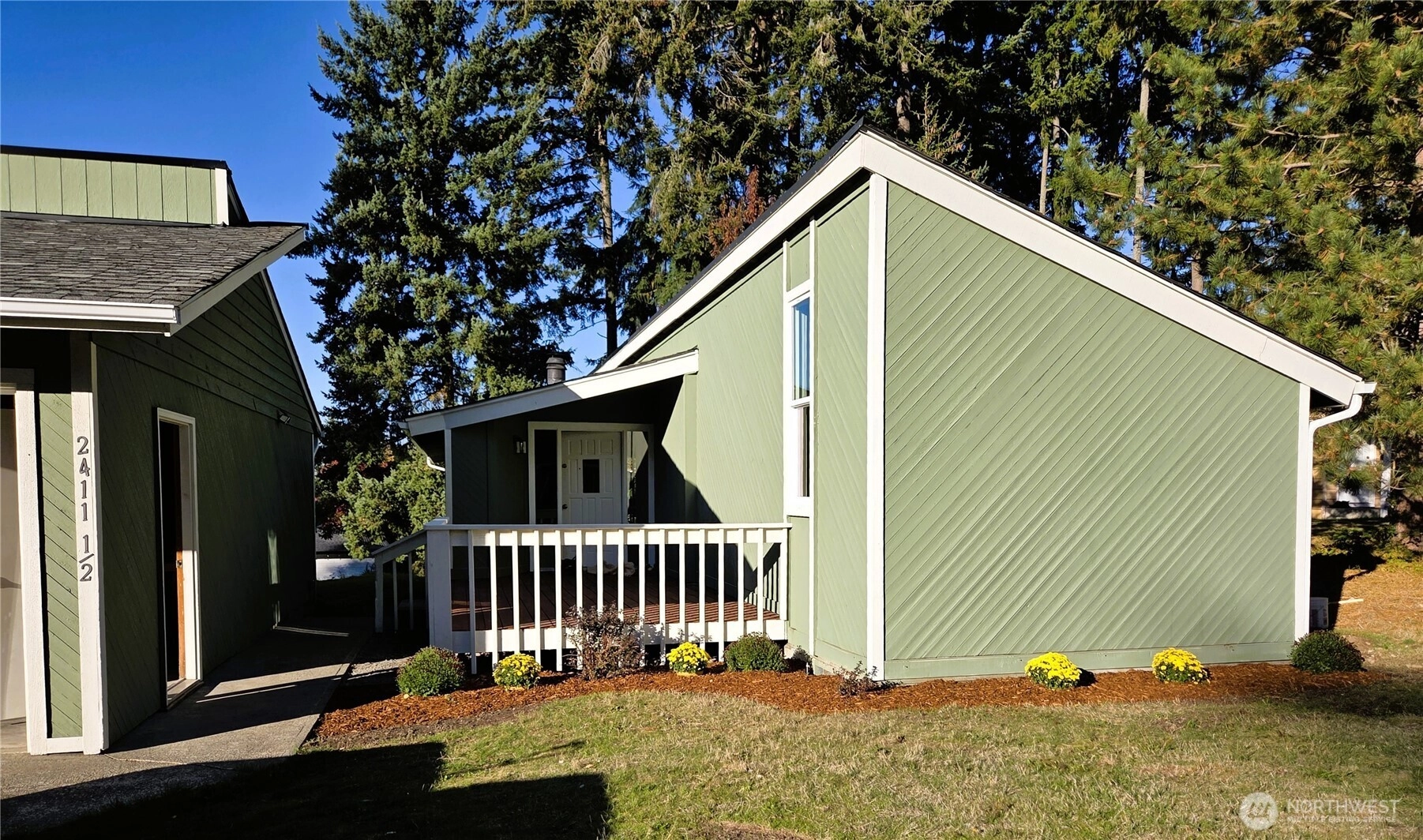 2411 1/2 B St Steilacoom WA 98388
