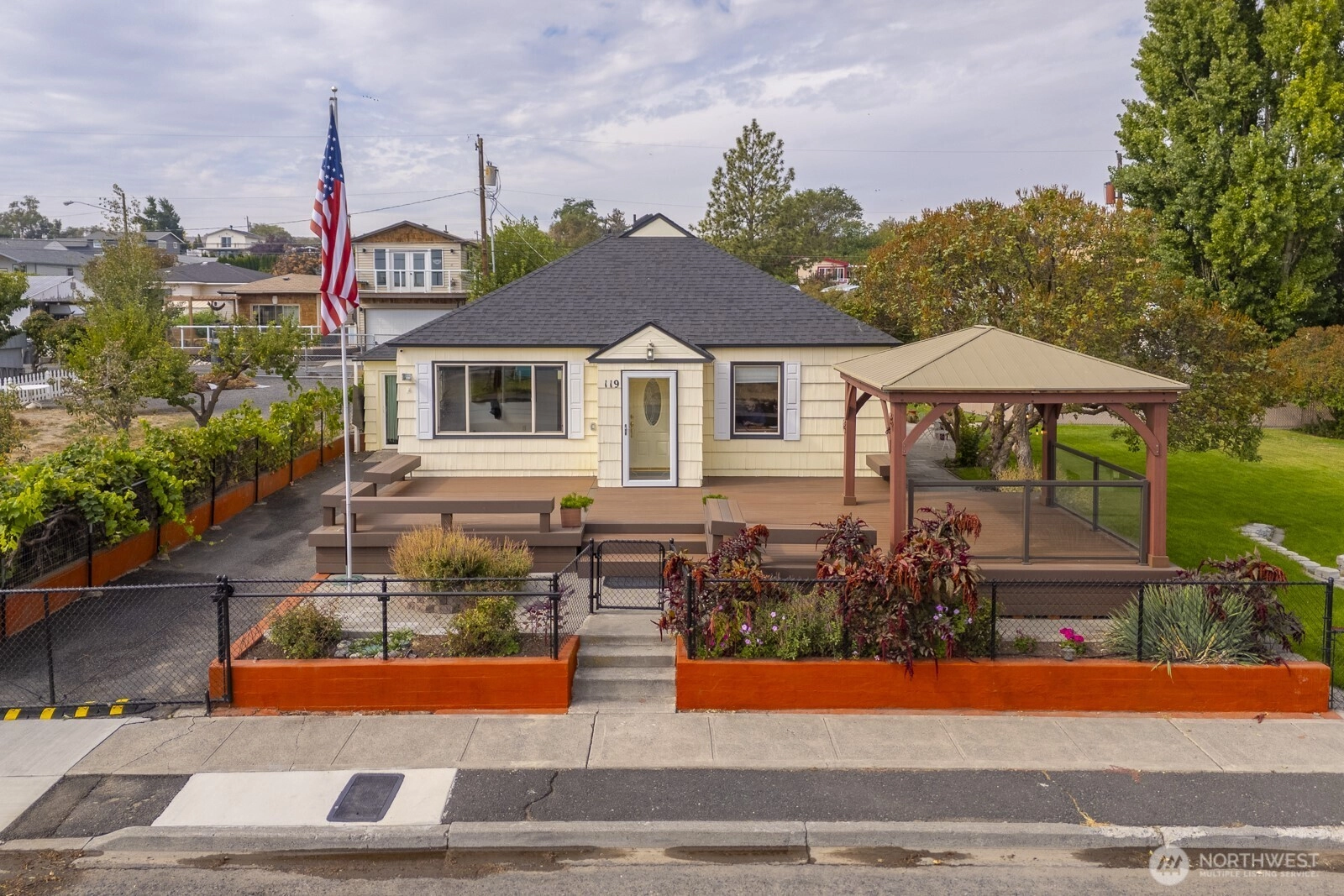 119 Fir St N Soap Lake WA 98851