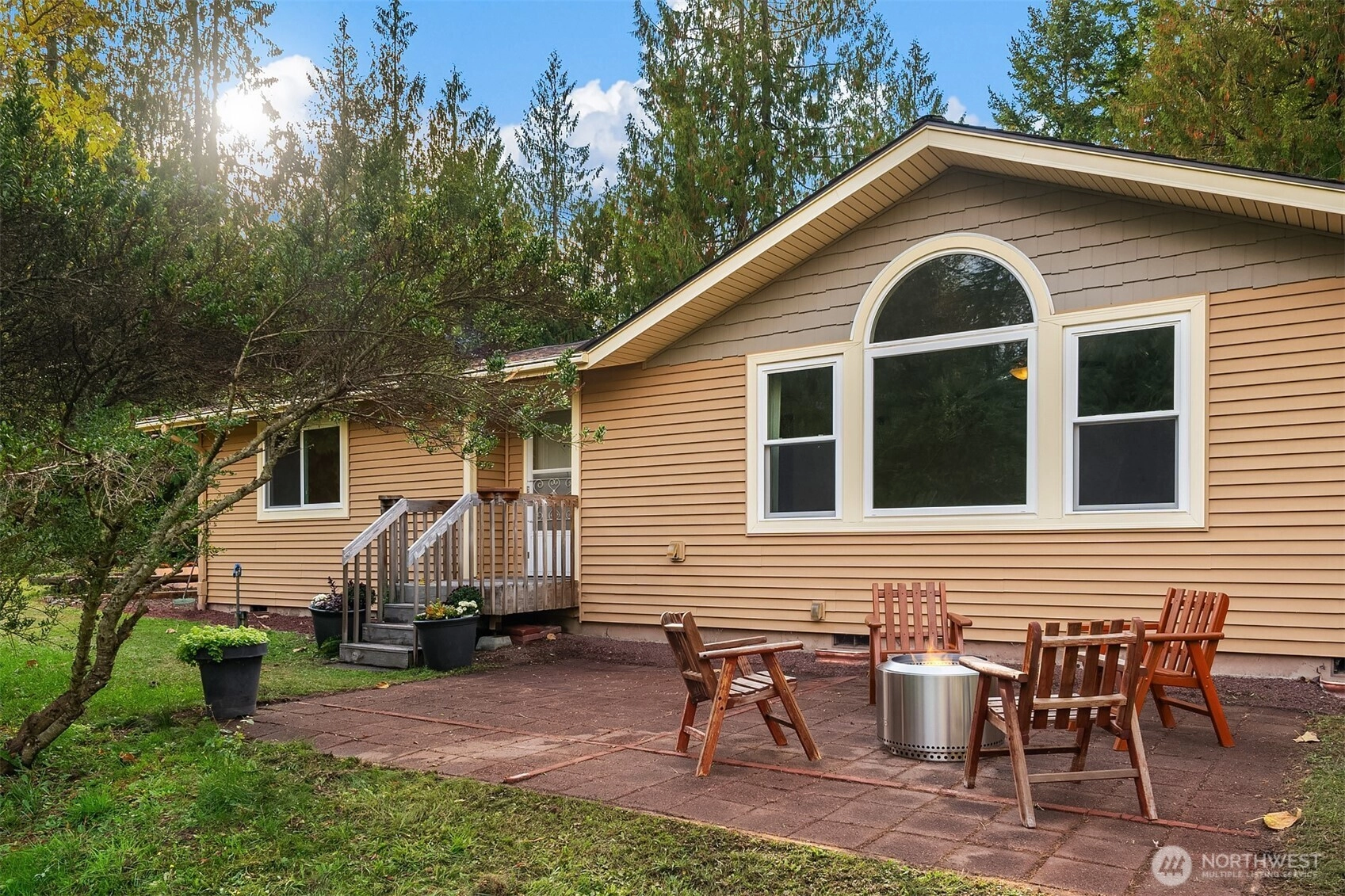 5817 E 398th Eatonville WA 98328