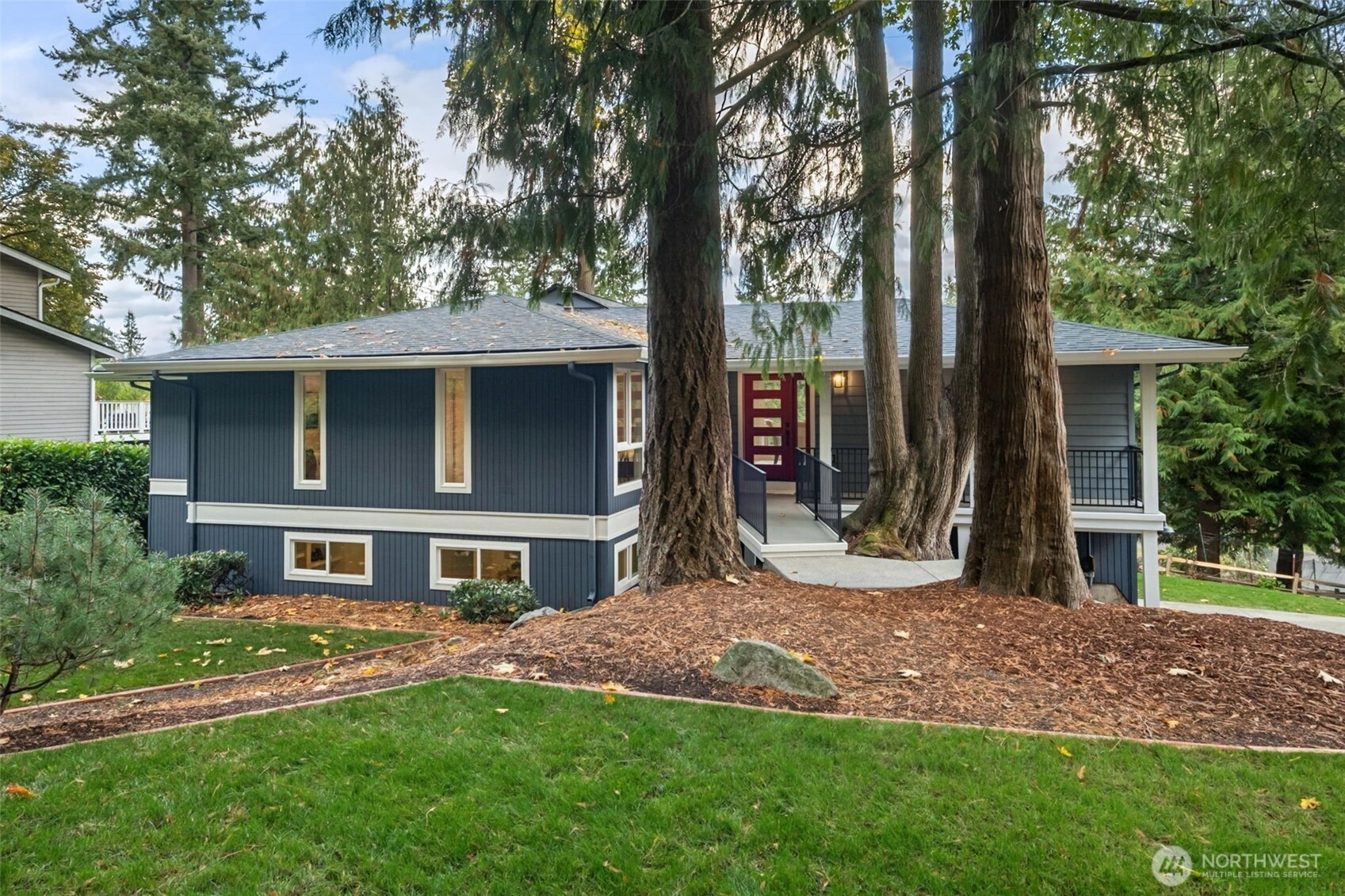 800 W Sunset Way Unit  Issaquah WA 98027