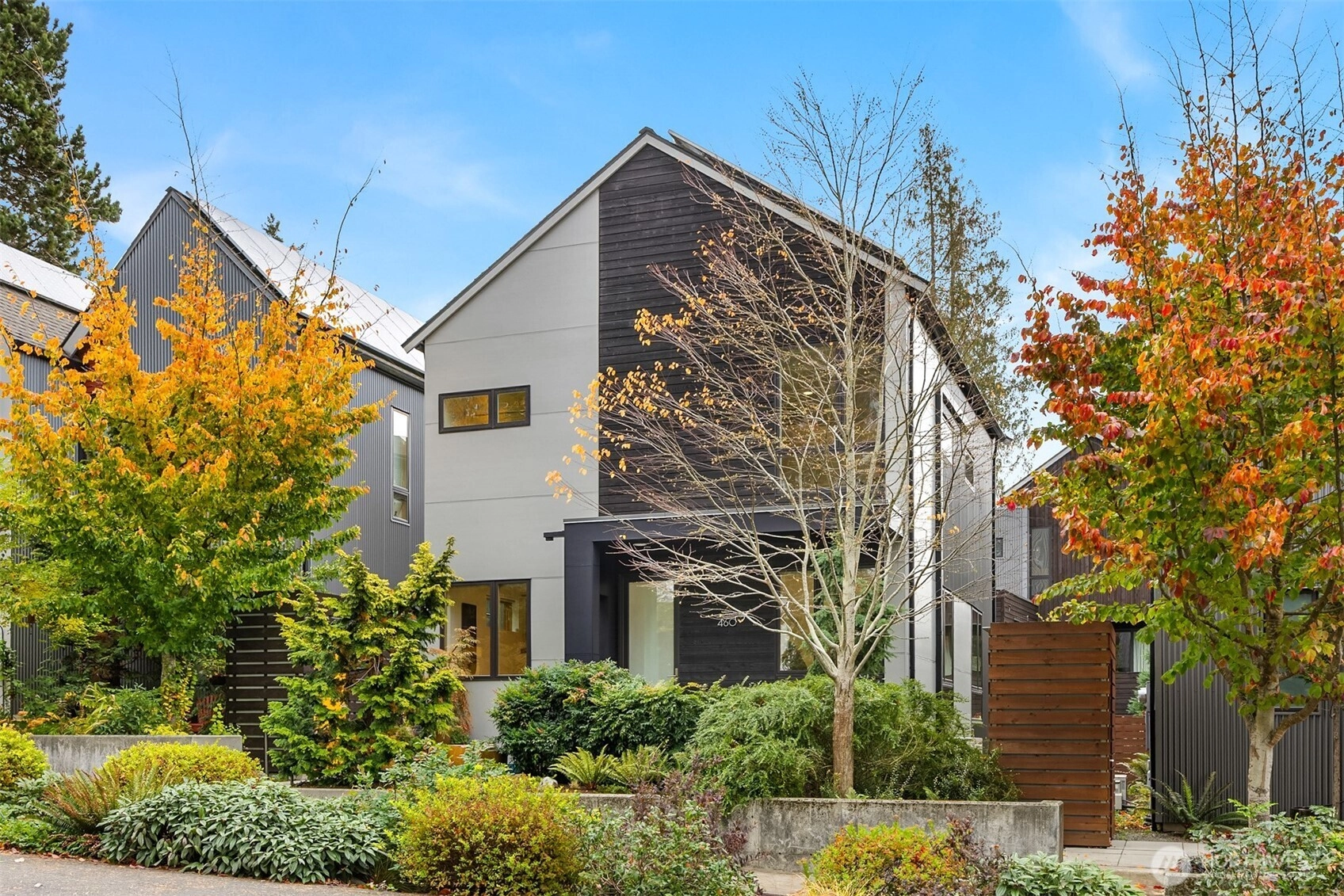 460 Grow Ave NW Unit  Bainbridge Island WA 98110