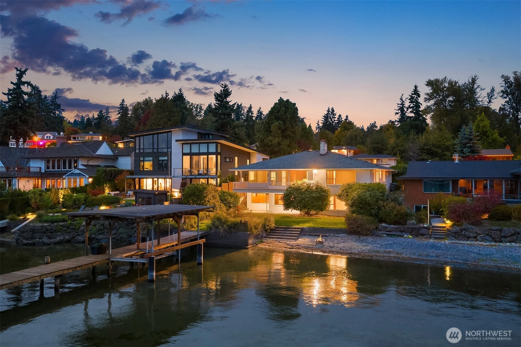 16526 Shore Dr NE Unit  Lake Forest Park WA 98155