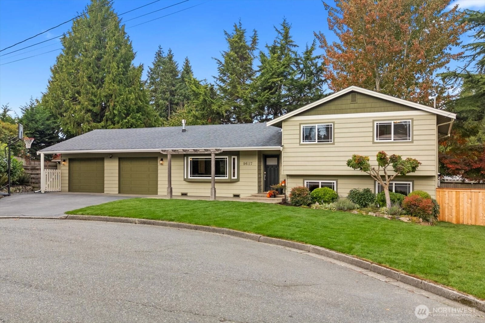 9617 Laurel Ln Edmonds WA 98020