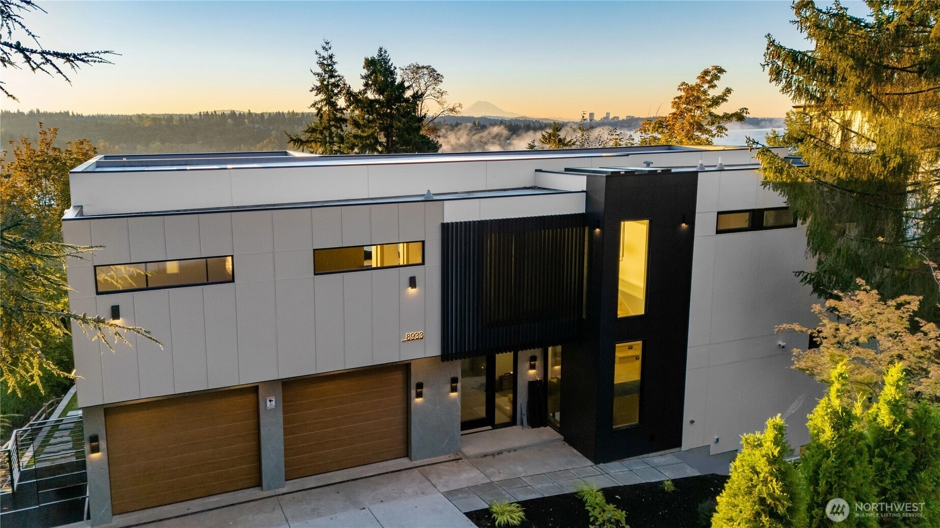 8933 NE 117th Pl Kirkland WA 98034