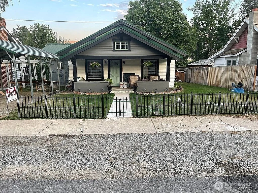 758 4th Ave N Okanogan WA 98840