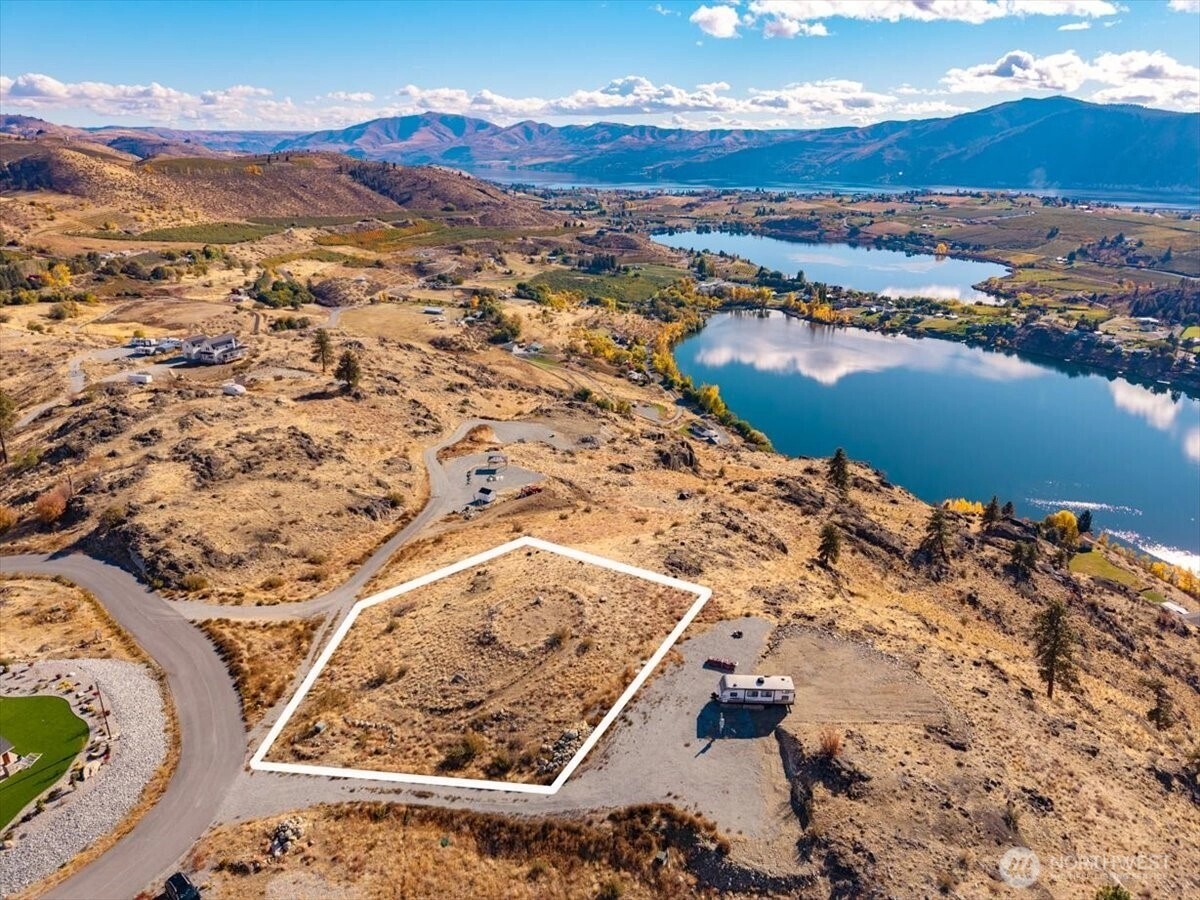 469 Glory View Ln Unit  Manson WA 98831