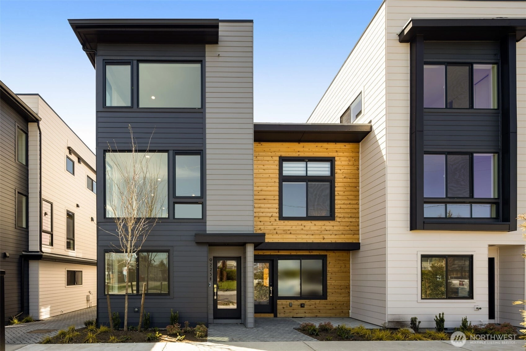 9225 A 14th Ave NW Unit  Seattle WA 98117