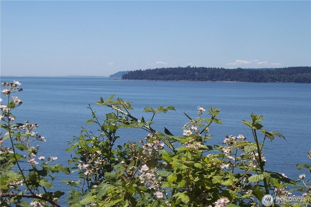 2828 Mission Beach Heights Tulalip WA 98271