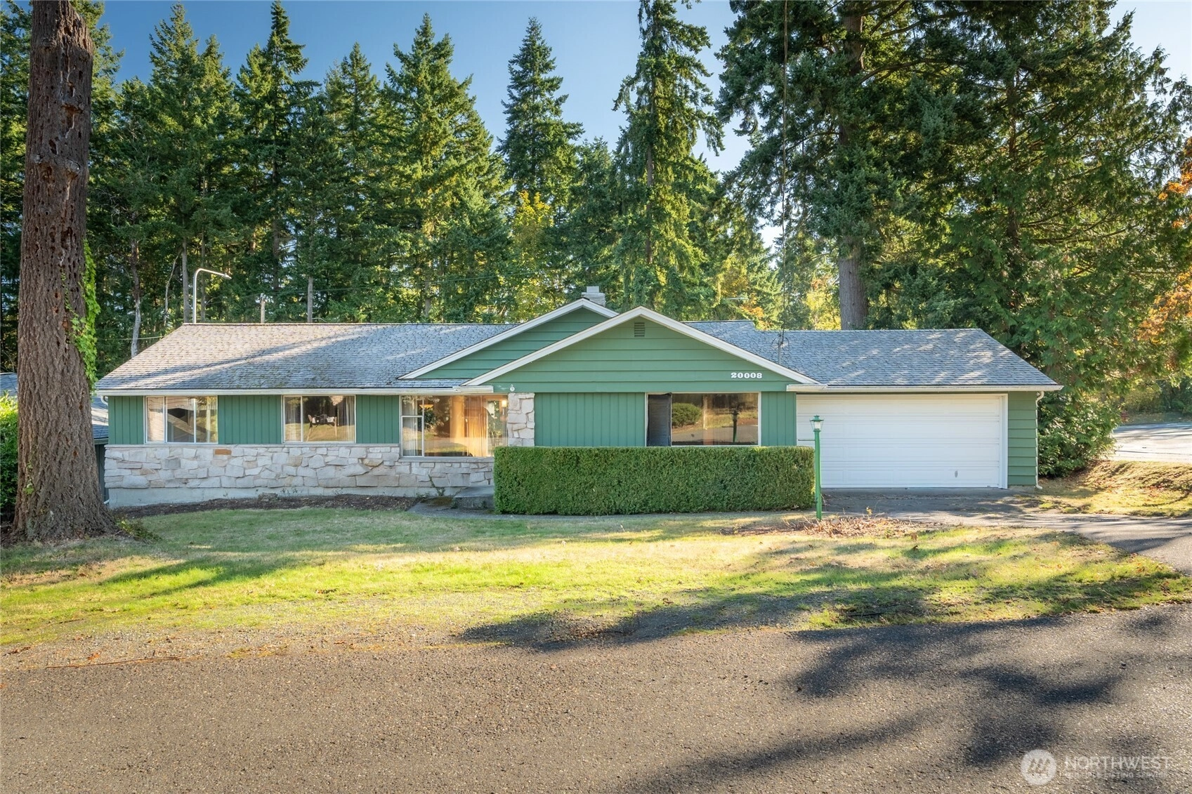 20008 Meridian Pl N Shoreline WA 98133