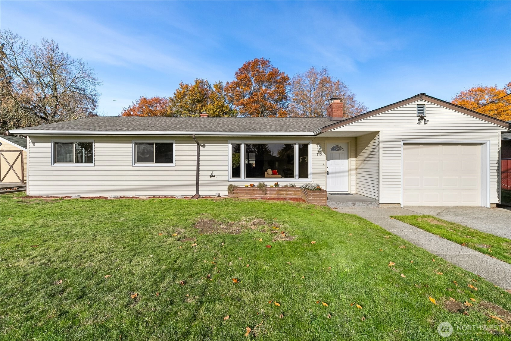 1510 E St Lynden WA 98264