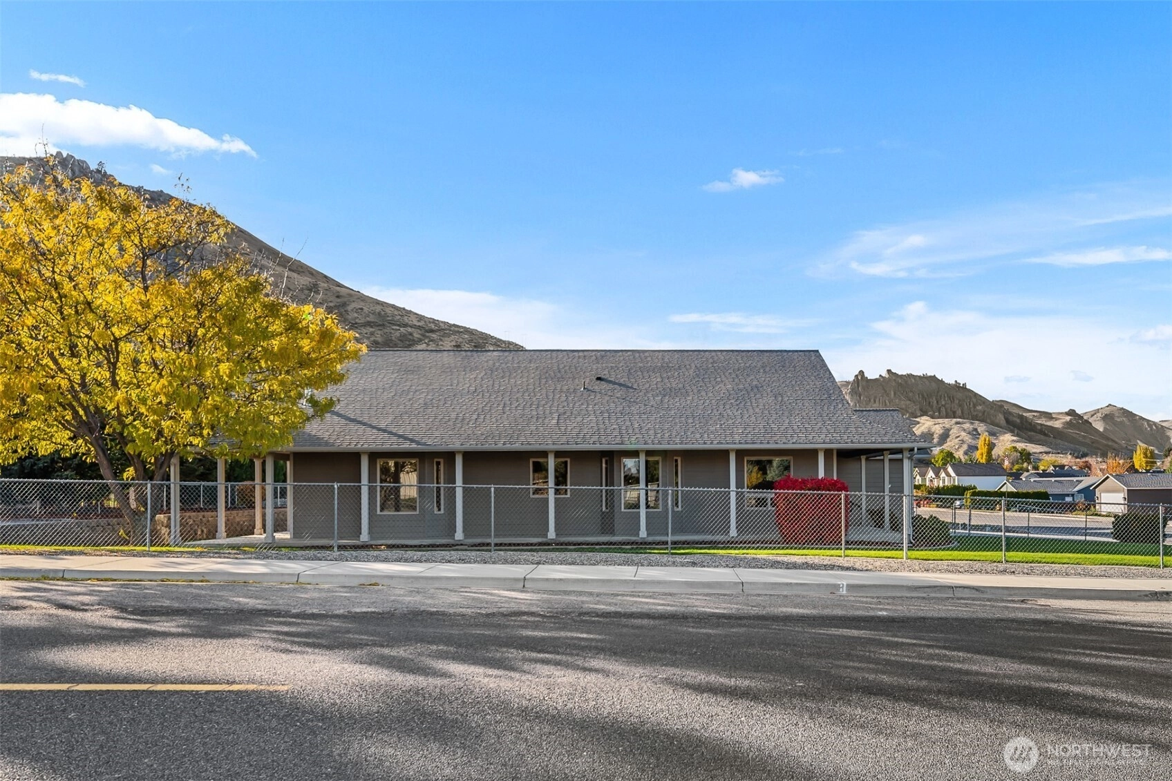 537 Chrisand Ln Unit  Wenatchee WA 98801