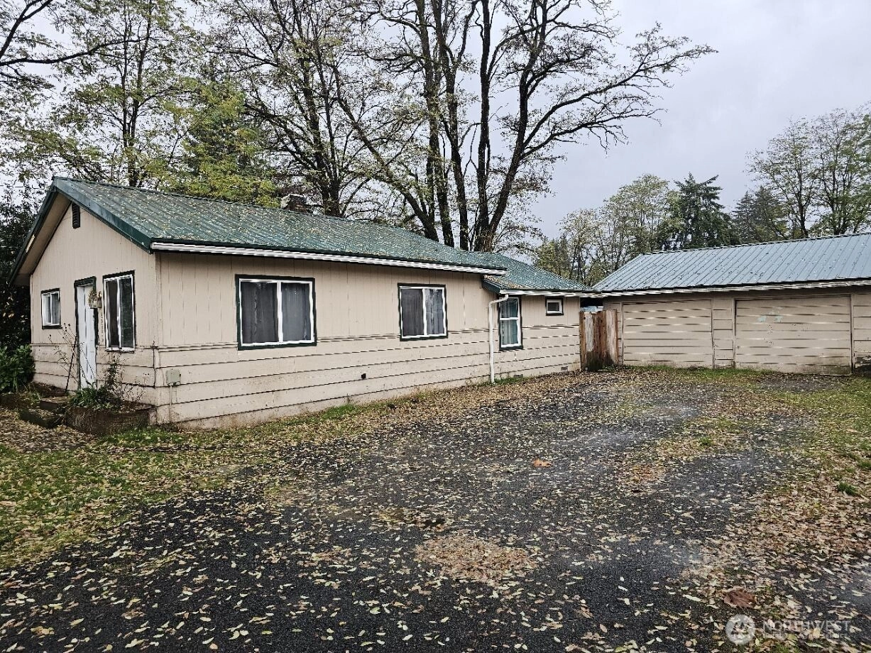 18333 Albany St SW Rochester WA 98567