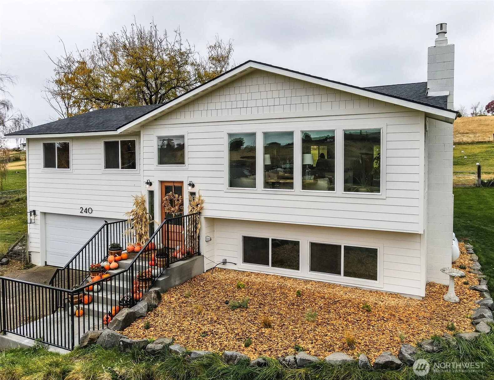 240 Knoll Rd Yakima WA 98908