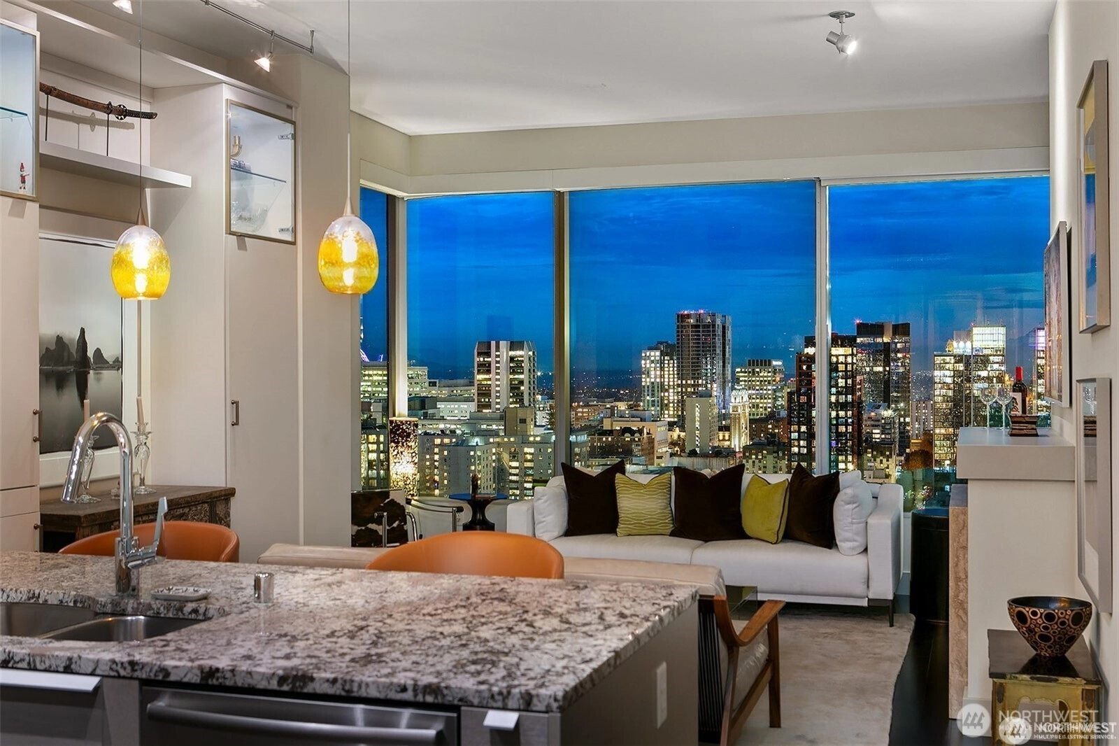 737 Olive Way Unit 3606 Unit 3606 Seattle WA 98101