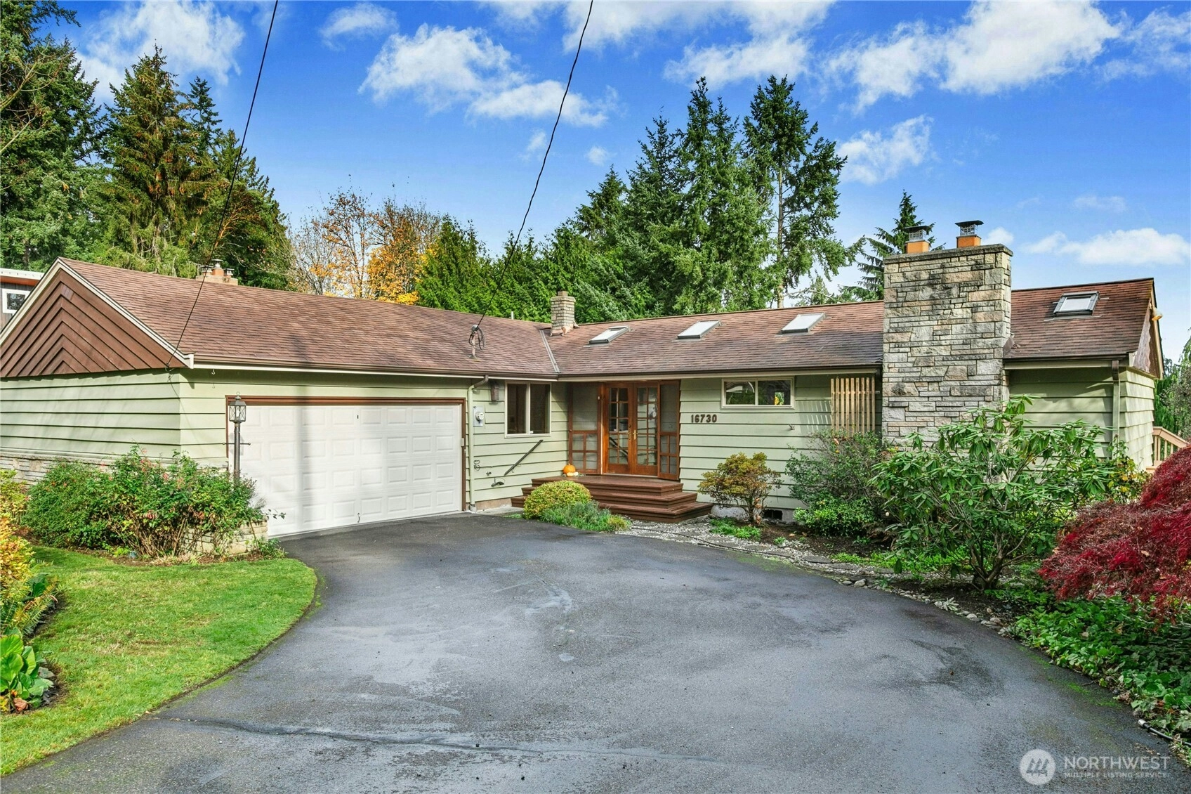 16730 32nd Pl NE Unit  Lake Forest Park WA 98155