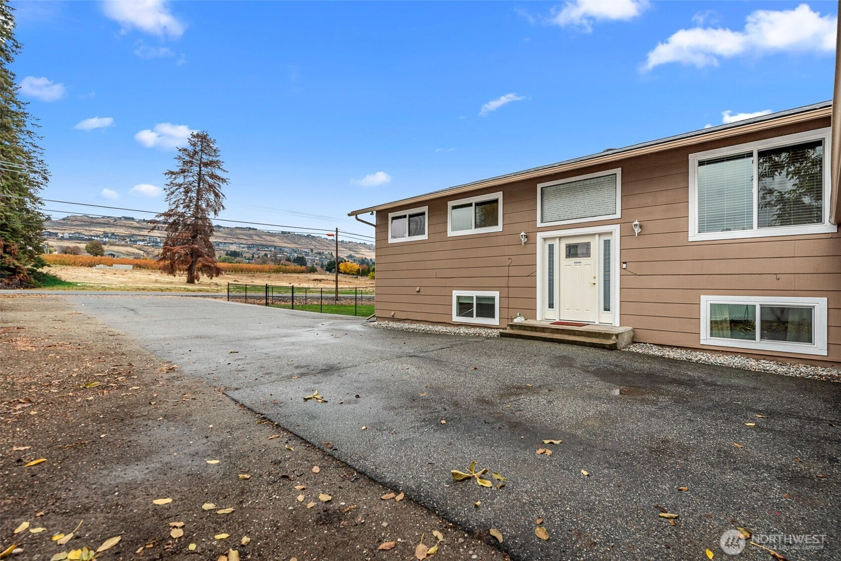 3010 NW Cascade Ave Unit  East Wenatchee WA 98802