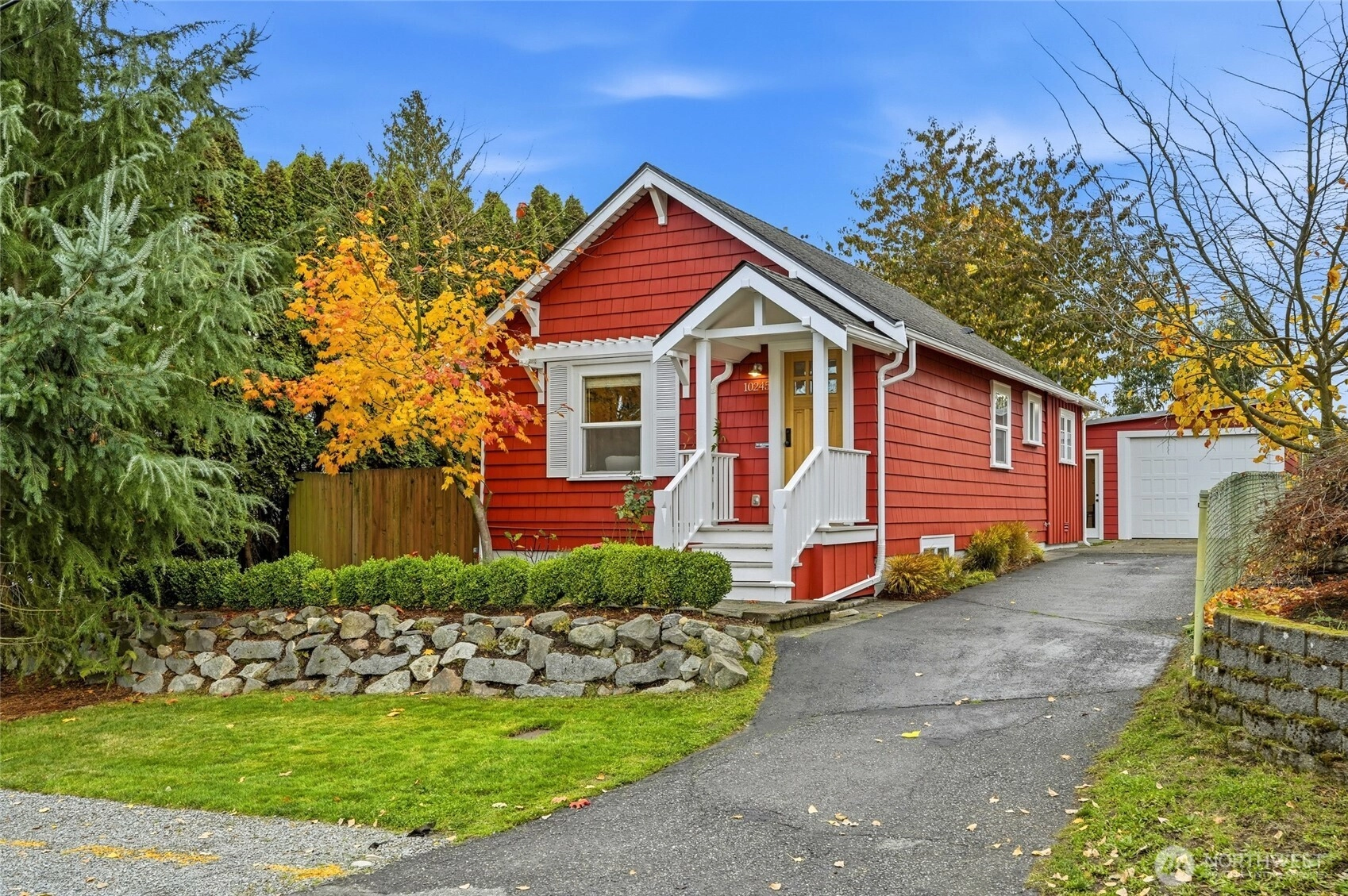 10245 36th Ave SW Seattle WA 98146