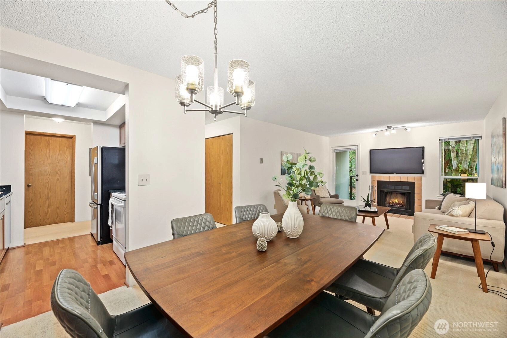 13717 Linden Ave N Unit 213 Unit 213 Seattle WA 98133