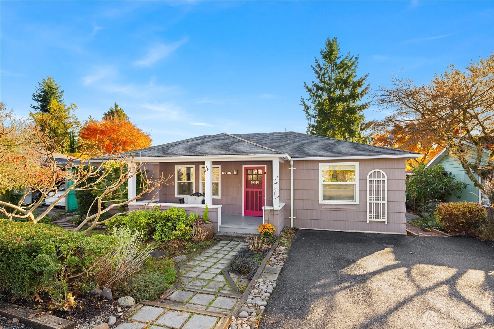 5230 242nd St SW Unit  Mountlake Terrace WA 98043