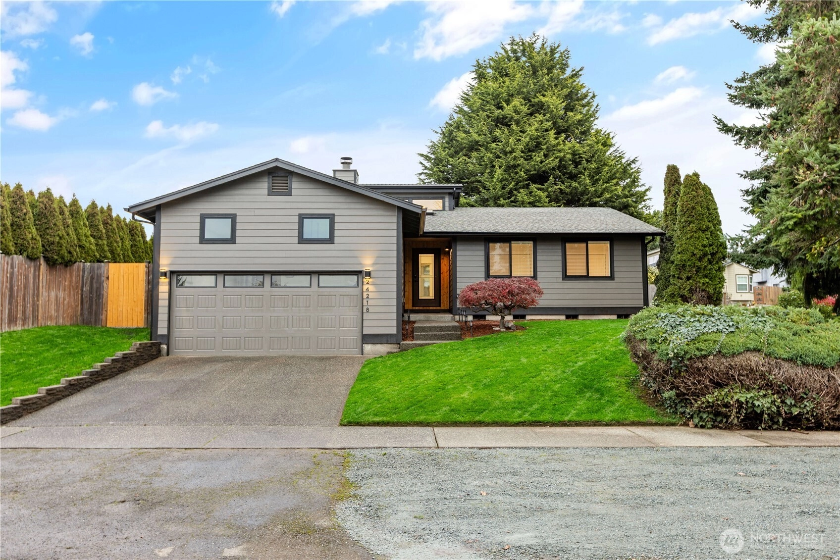 24218 11th Ave S Unit  Des Moines WA 98198