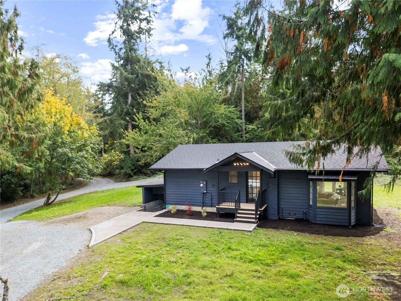 940 Hoppy Trail Way Camano Island WA 98282