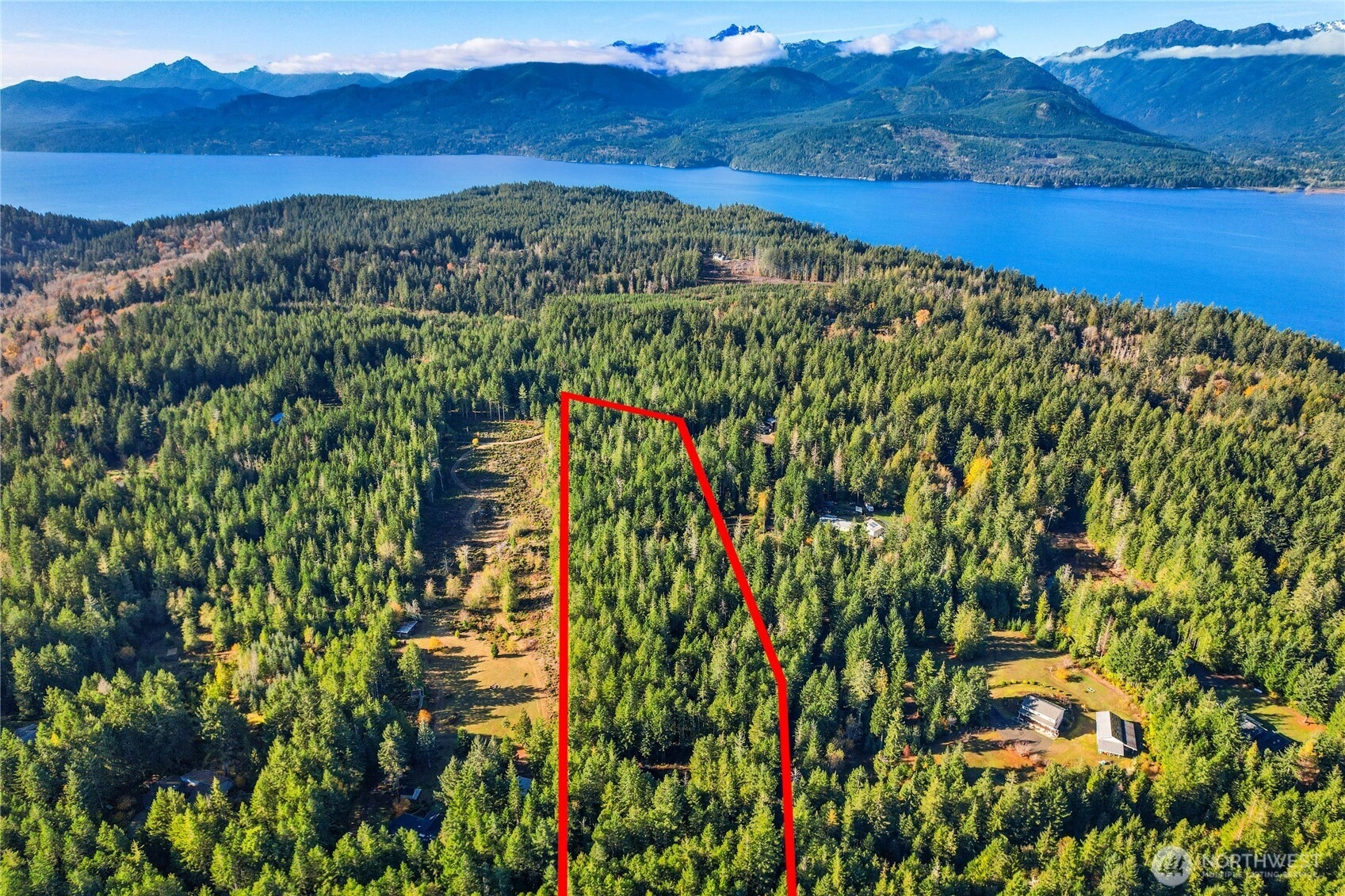 6077 Minnig Ln NW Seabeck WA 98380