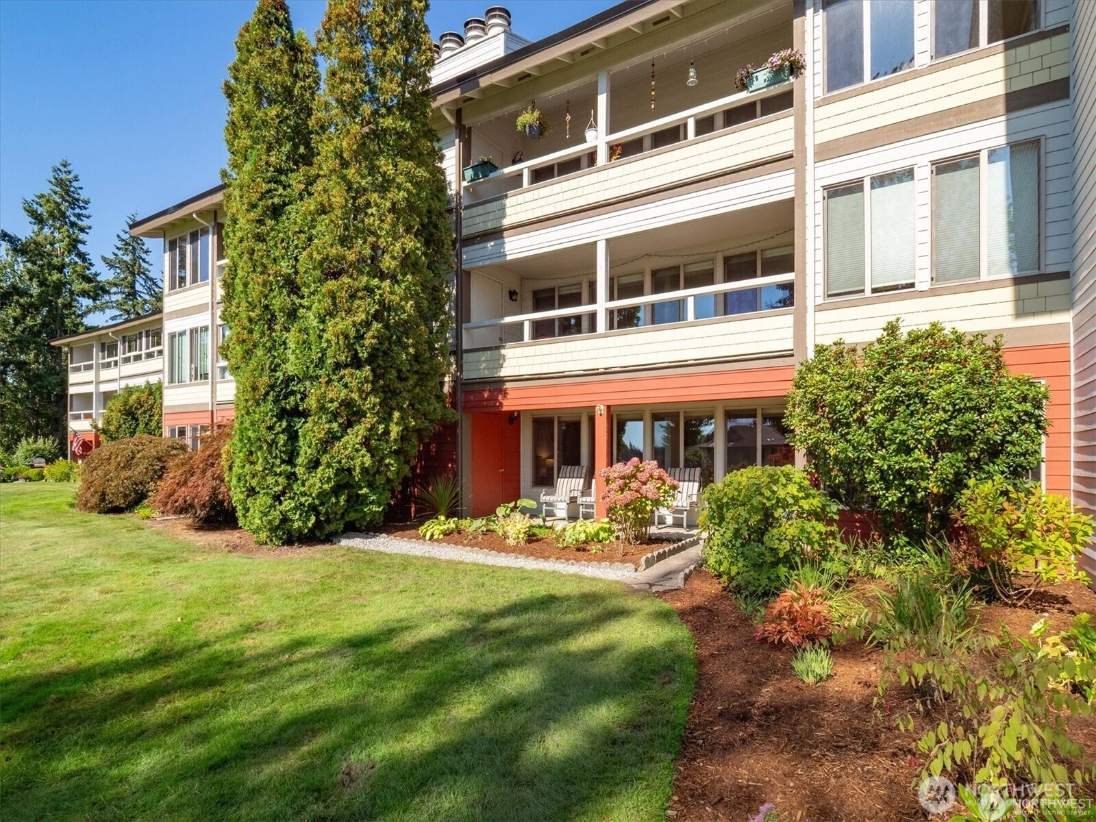 23405 Lakeview Dr Unit H-204 Mountlake Terrace WA 98043