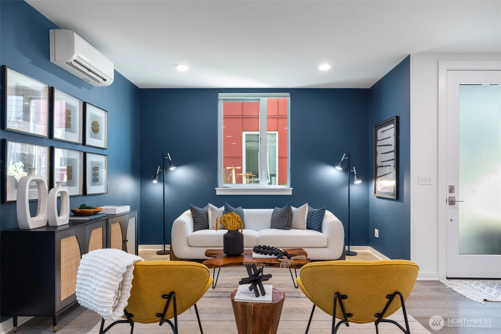 8581 Mary Ave NW Seattle WA 98117