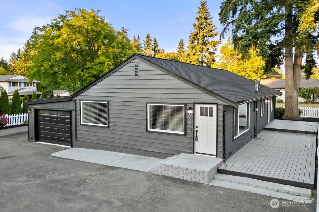 6226 NE 198th St Kenmore WA 98028