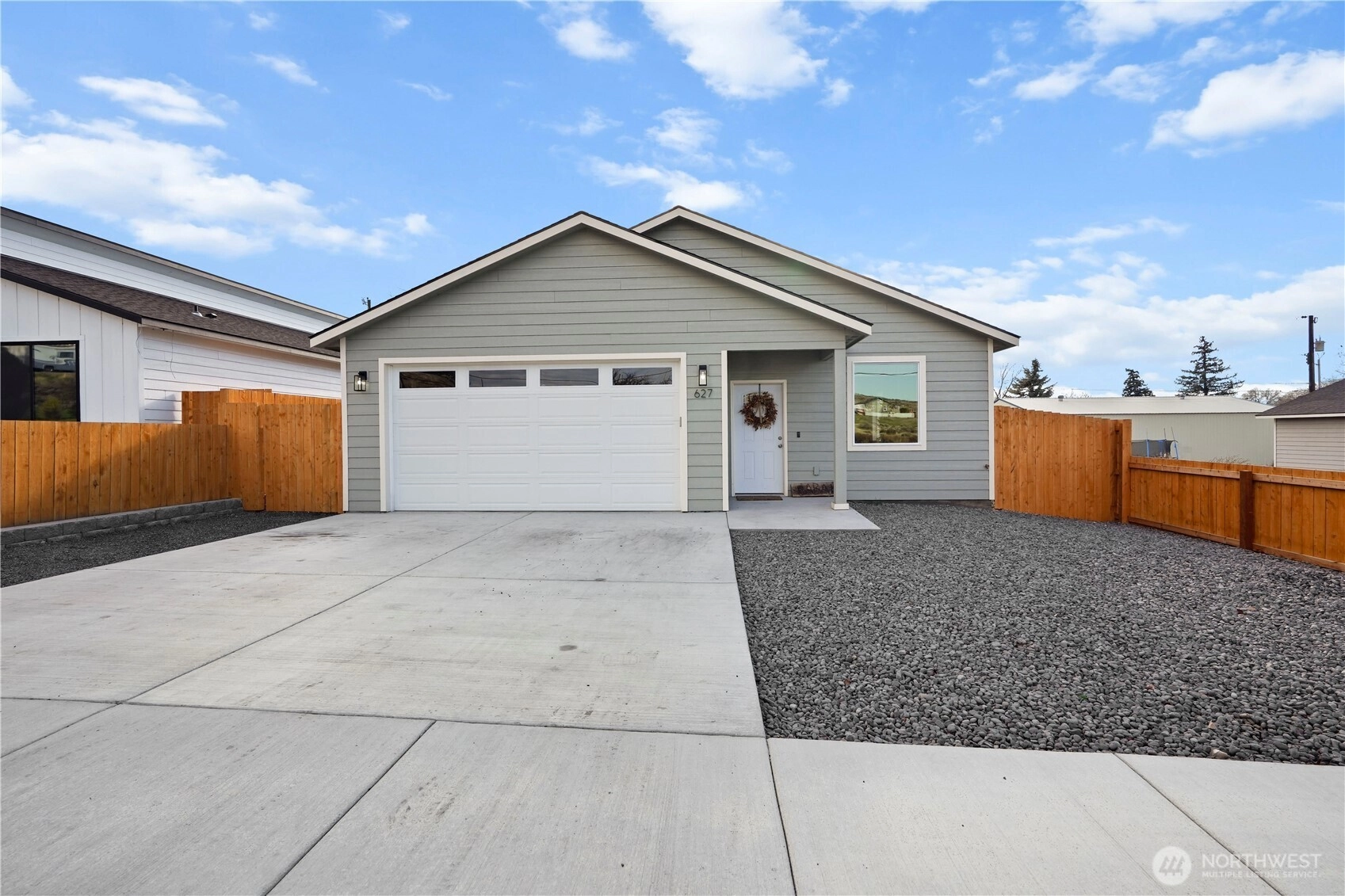 627 NE 3rd Ave Soap Lake WA 98851