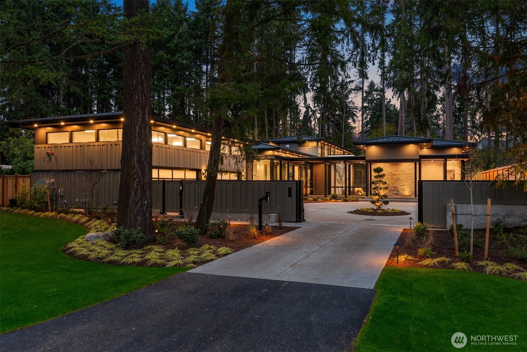 10620 SE 22nd St Unit  Bellevue WA 98004