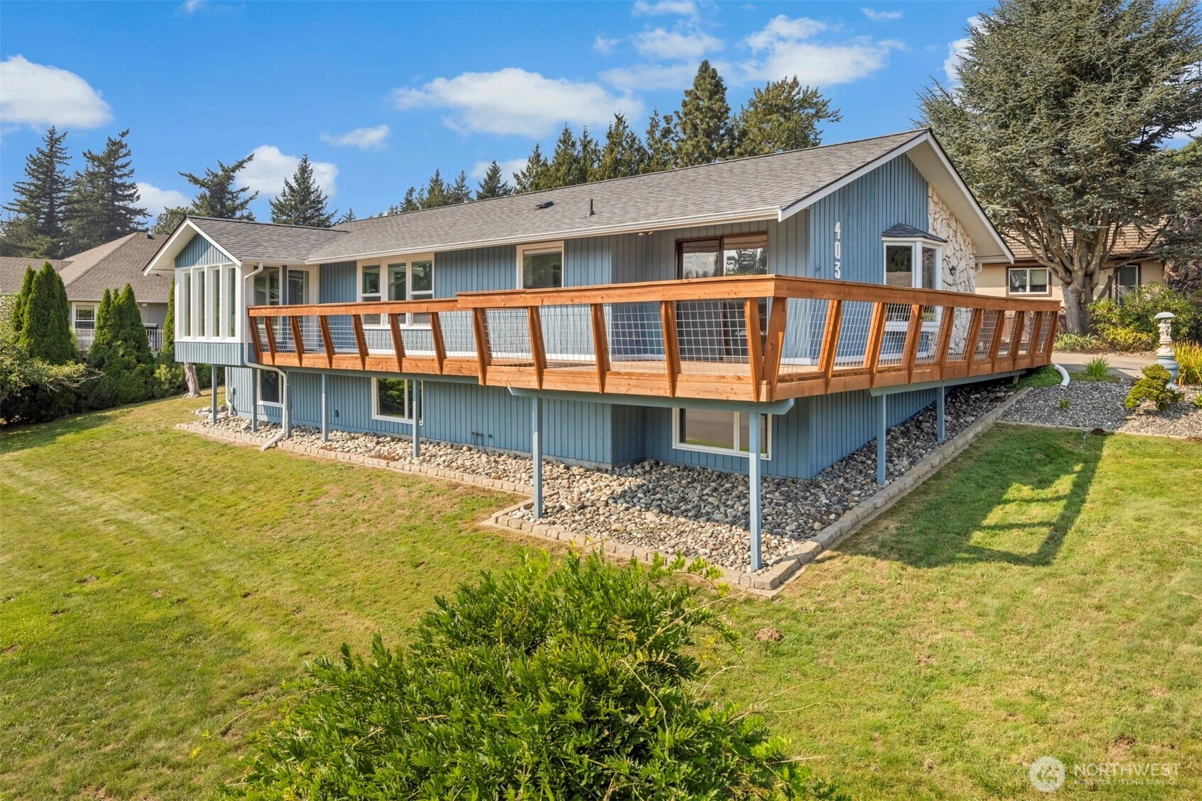 403 17th St Lynden WA 98264