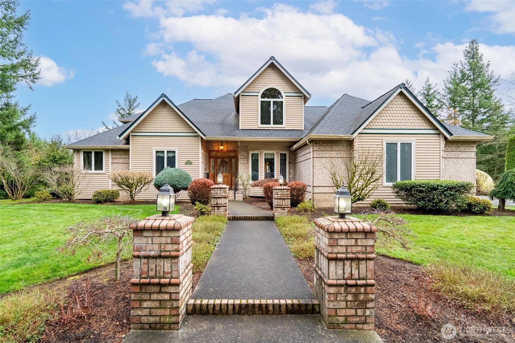 270 SE Valley View Way Chehalis WA 98532