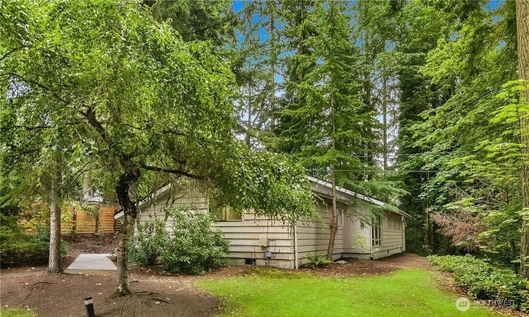 12708 Juanita Dr NE Kirkland WA 98034