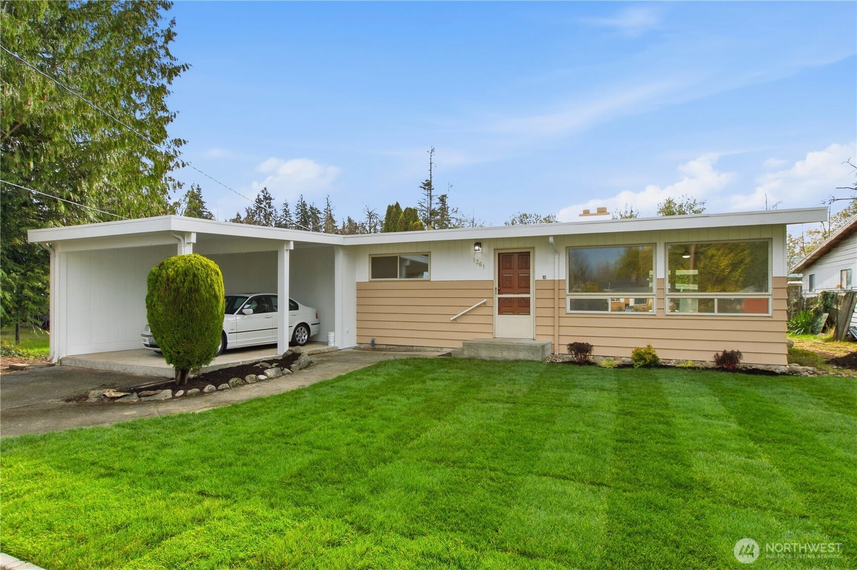 1361 S 279th St Des Moines WA 98198